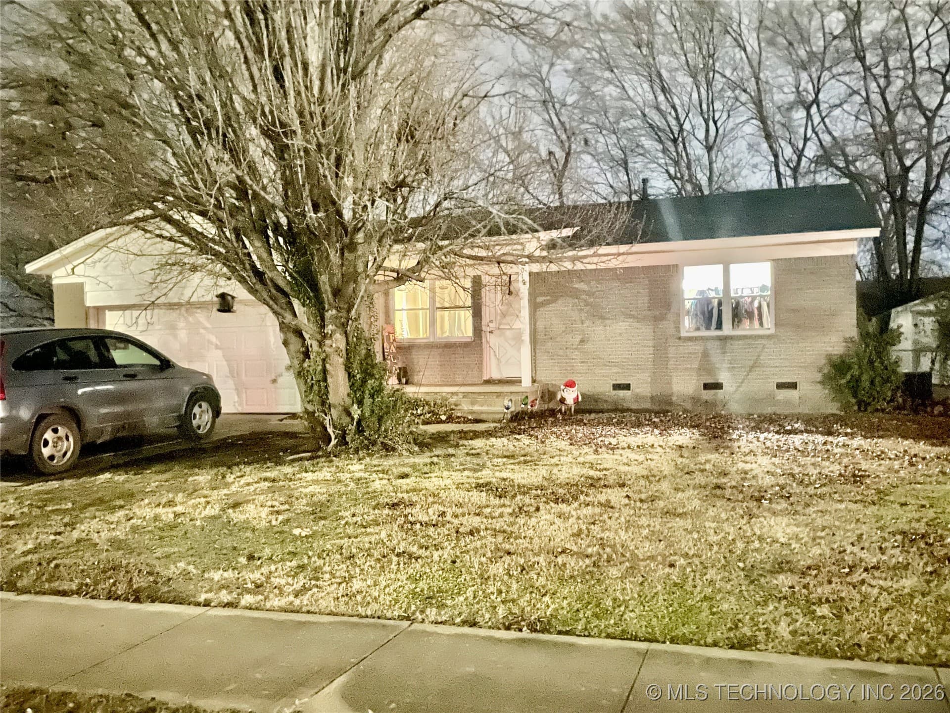601 E 8th Street, photo 1 of 1