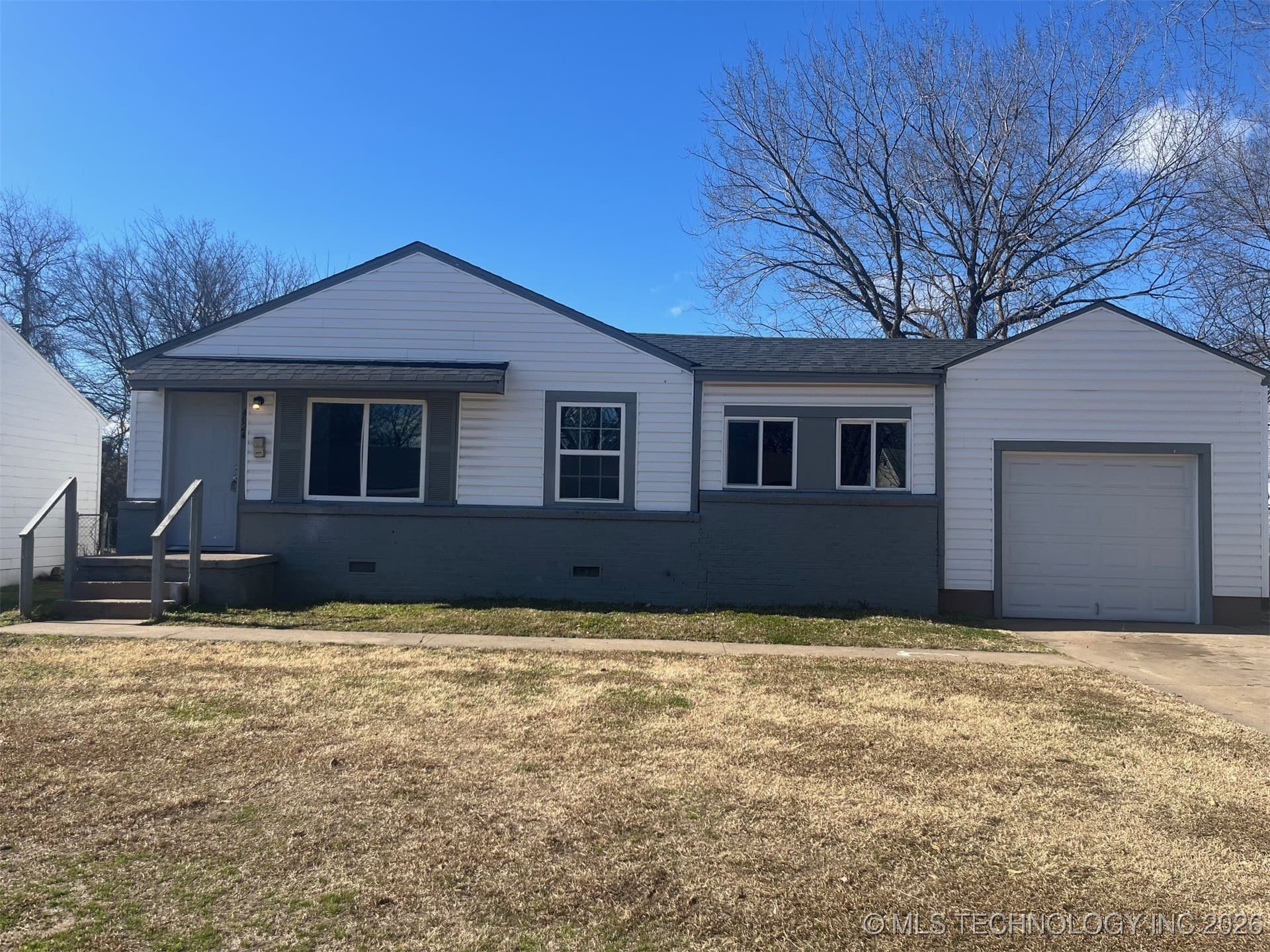 4624 N Cheyenne Avenue, photo 1 of 10