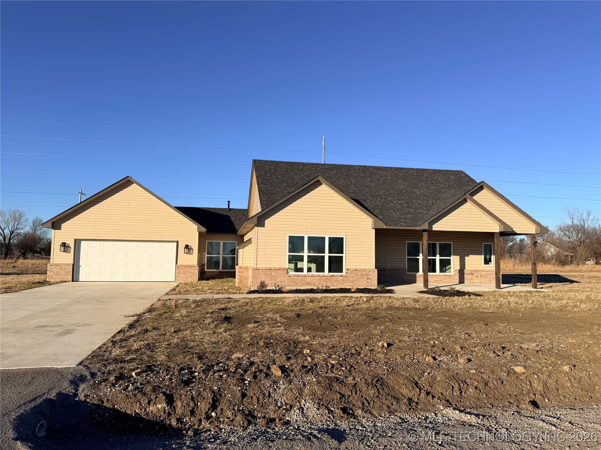 187 W 481 Road, photo 1 of 17