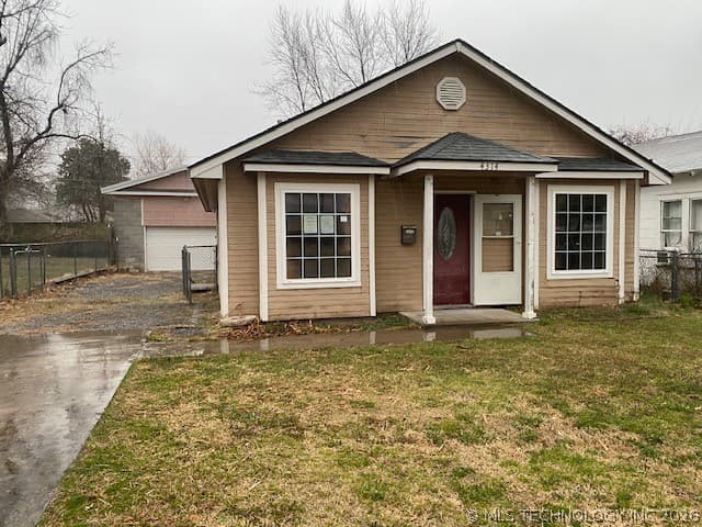 4314 W Broadway Street, photo 1 of 13