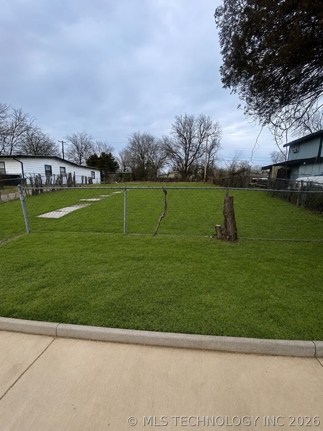 543 E 52nd Street North N, photo 1 of 2