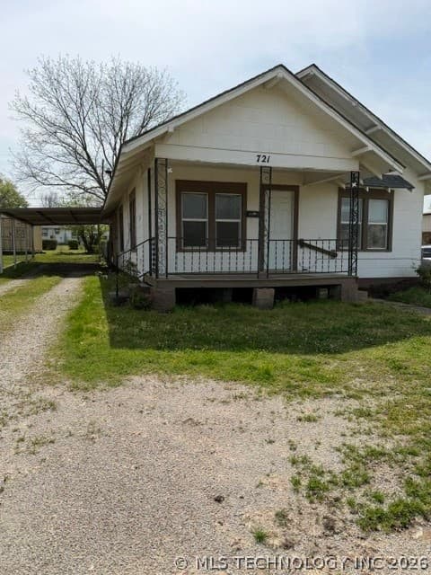 721 N Hinckley, photo 1 of 10