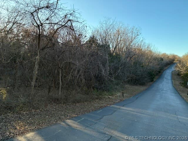 2808 W Oak Drive, photo 1 of 10