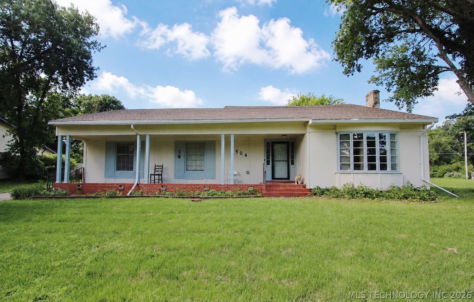 1504 E 7th Street, photo 1 of 28
