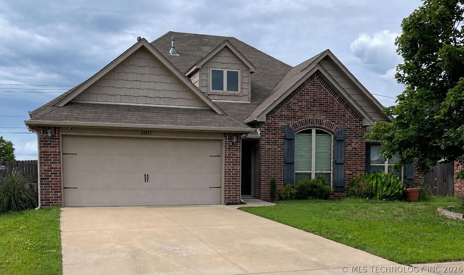 20617 E 31st Place, photo 1 of 12