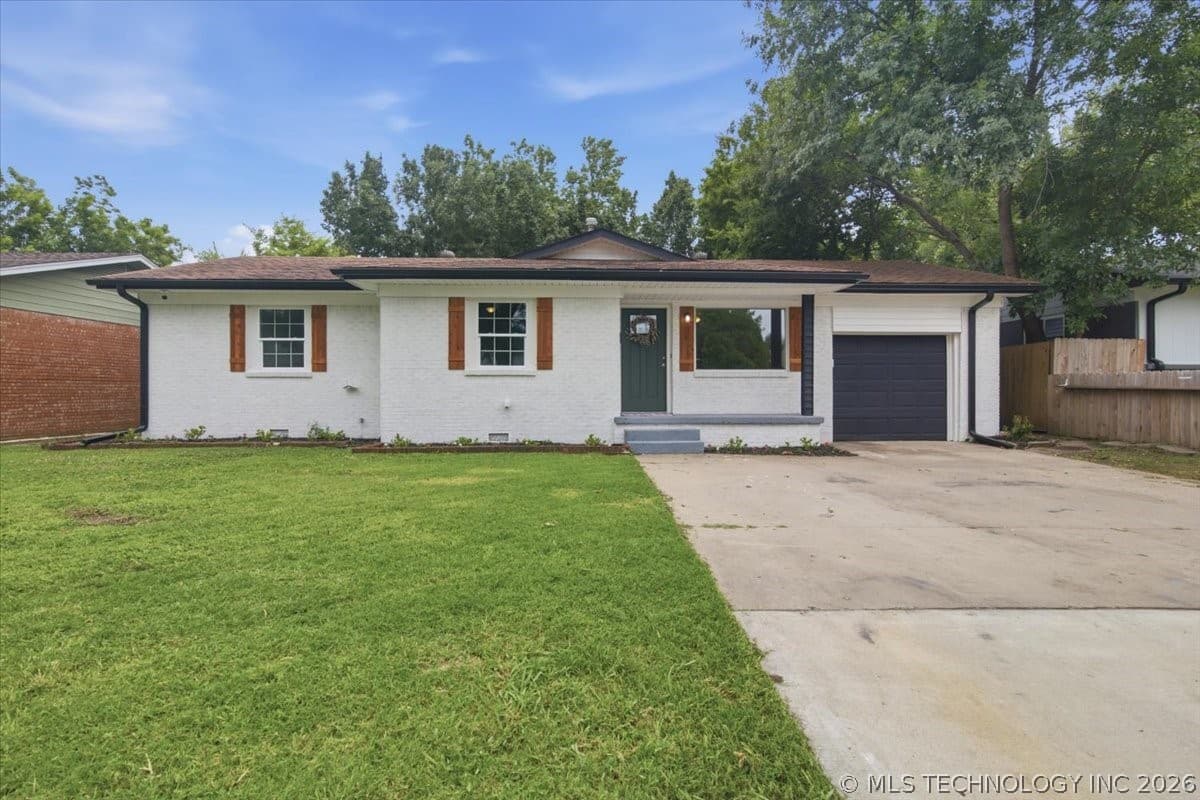 6620 E 27th Street, photo 1 of 12