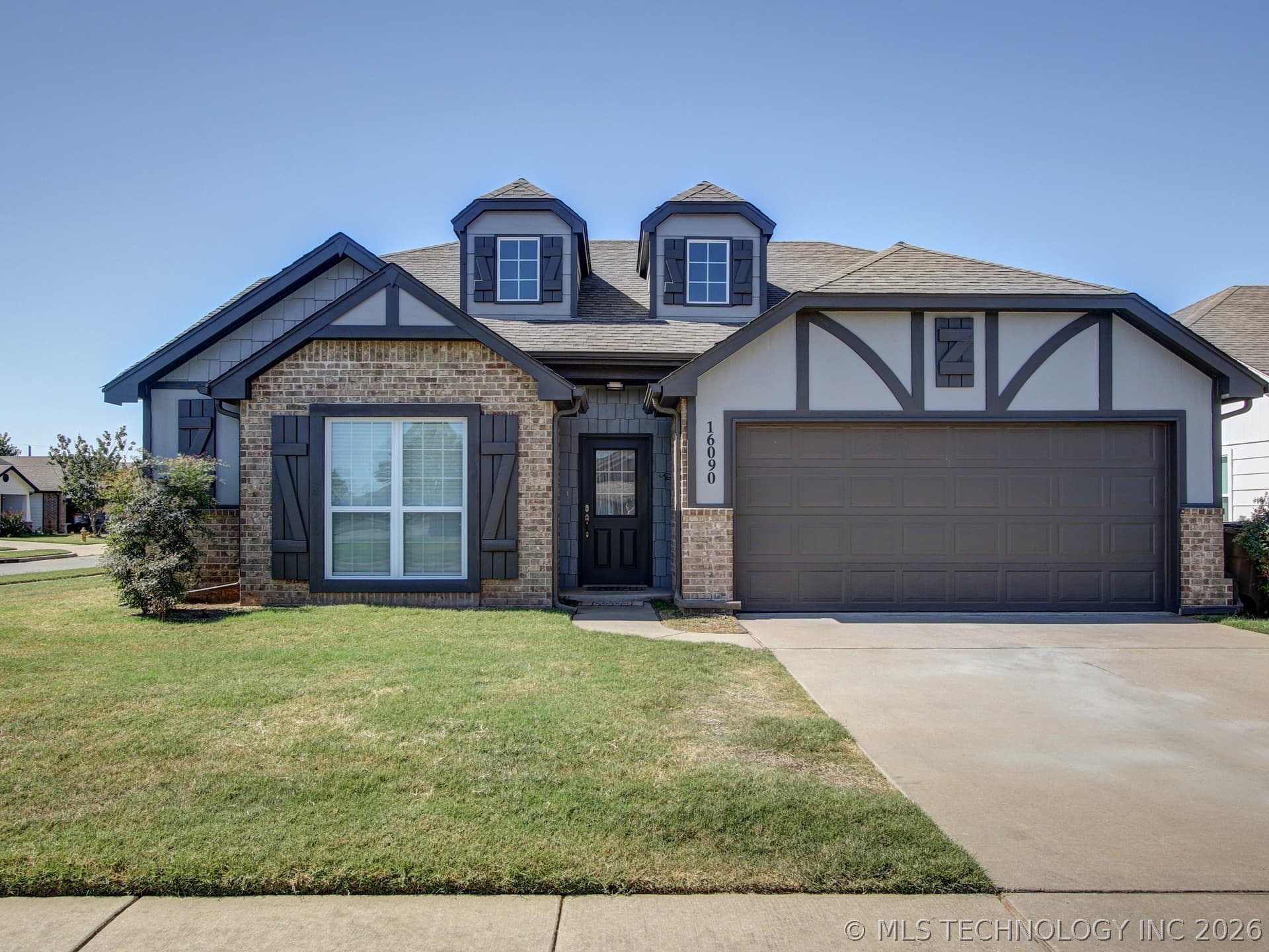 16090 S 85th East Avenue, photo 1 of 25