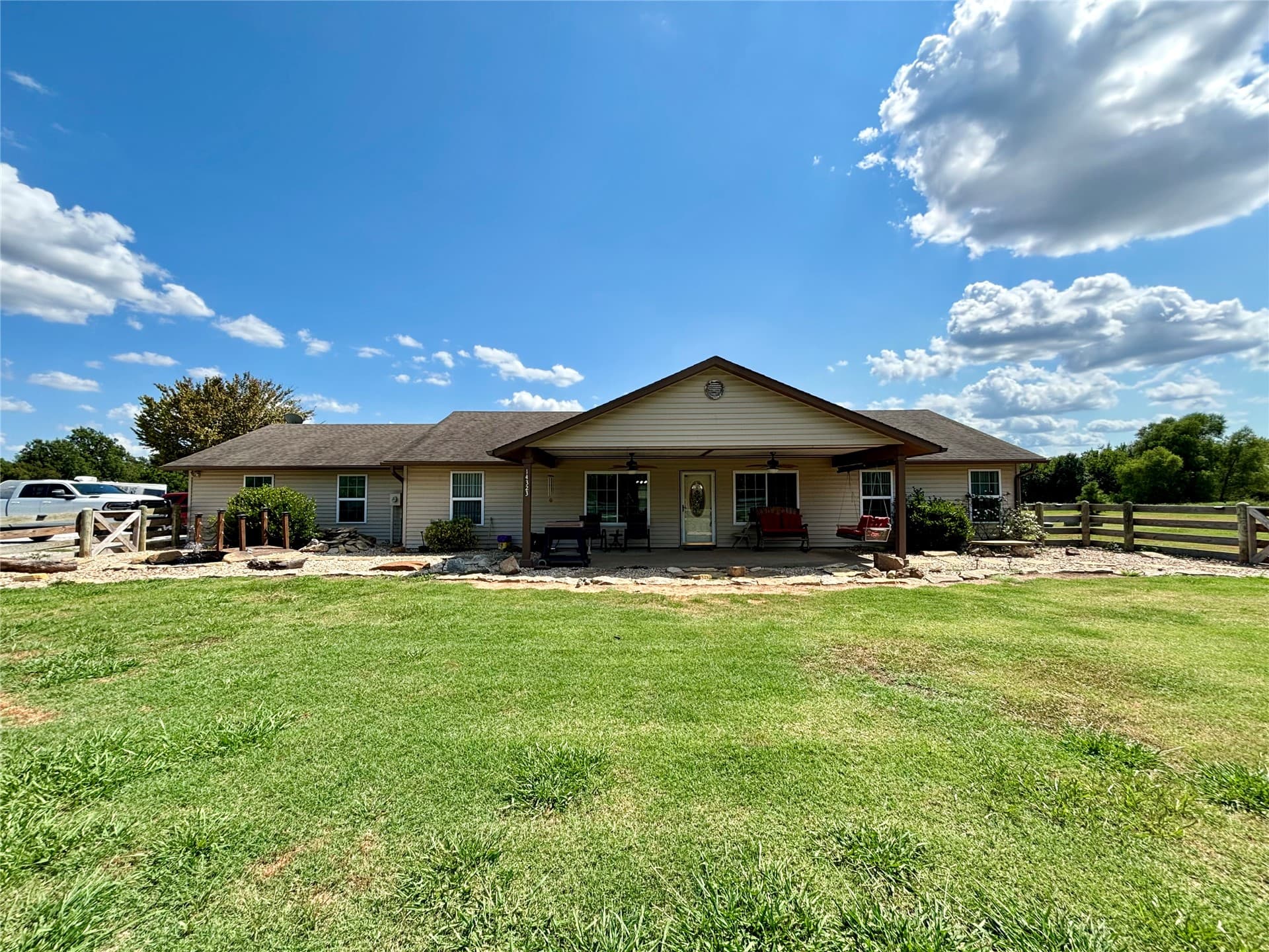 14323 S 321st East Avenue, photo 1 of 6