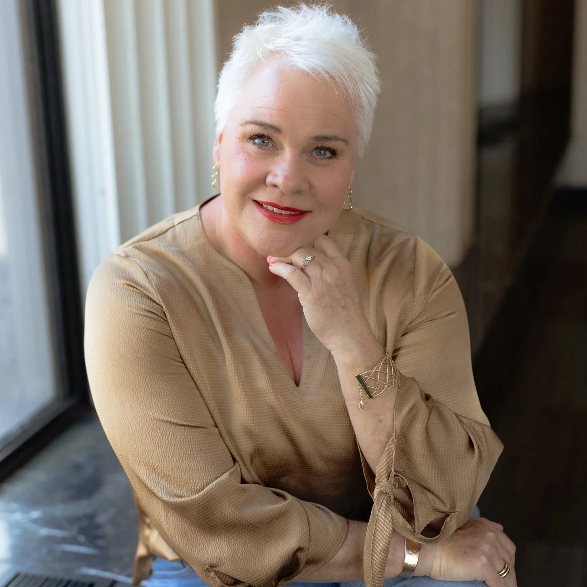 Christi Hollon